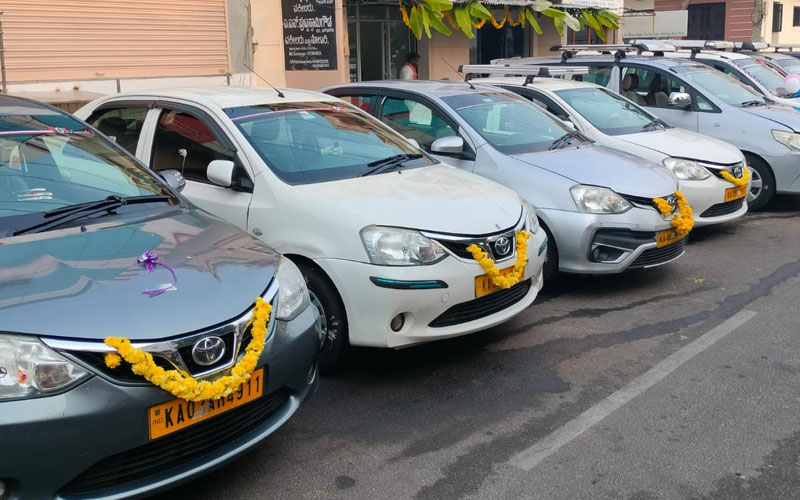 Best Luxury Car Rental Services In Delhi